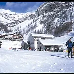 La Trinite Monboso Hotel