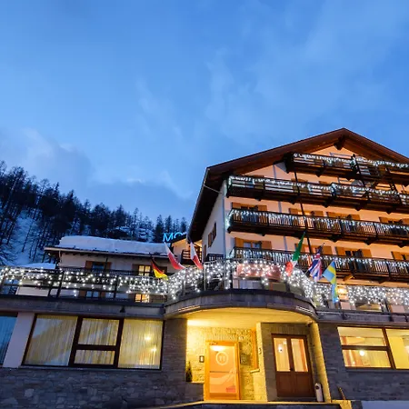 Hotel La Trinite Monboso 3*