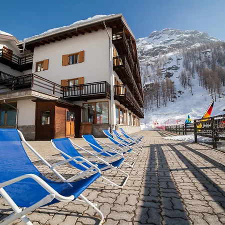 Hotel La Trinitè Monboso 3*