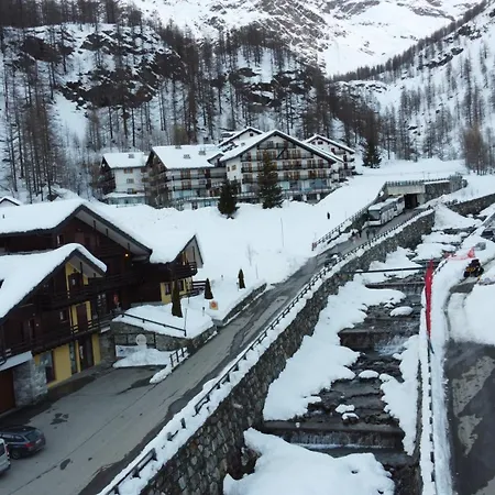 La Trinitè Monboso Hotel