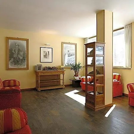 La Trinite Monboso Отель