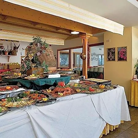 La Trinite Monboso 3*