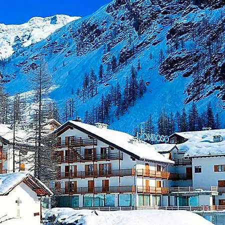 La Trinite Monboso 3*