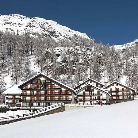 Hotel La Trinite Monboso 3*