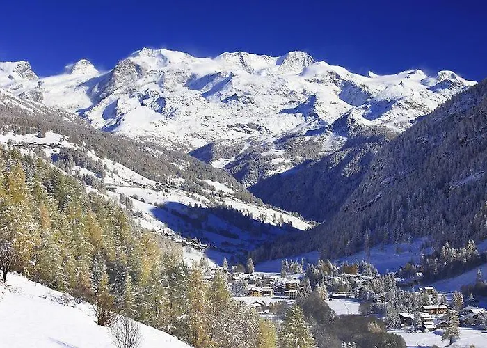 La Trinite Monboso Hotel 3*